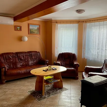 Dvoupodlazni Zdena *